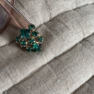 Elegant Green Gemstone Brooch